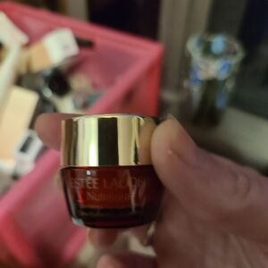 Estee lauder nutritious face cream
